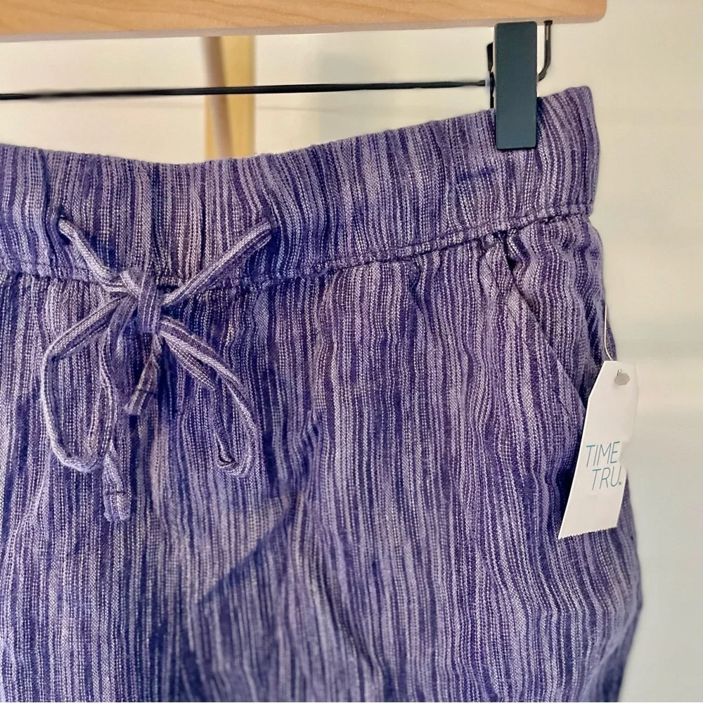 Time and Tru Linen Blend‎ Blue Pull On Women's Shorts